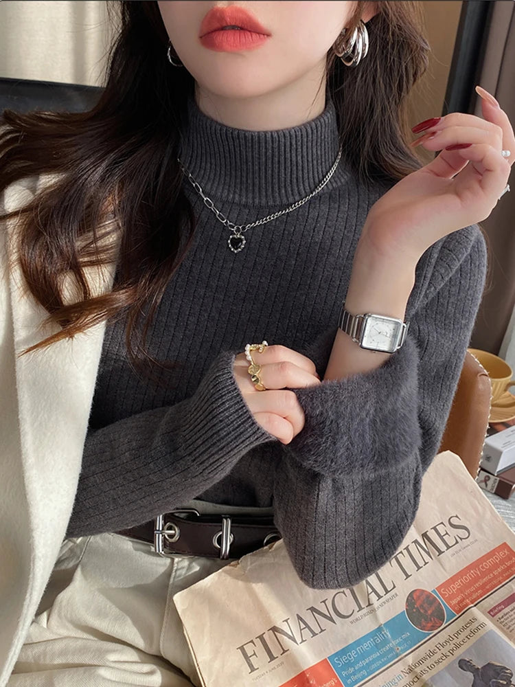 Women's Retro Turtleneck Sweater – Autumn & Winter 2025 Collection | Thickened Thermal Knit with Velvet Lining | Cozy Pullovers & Layering Tops